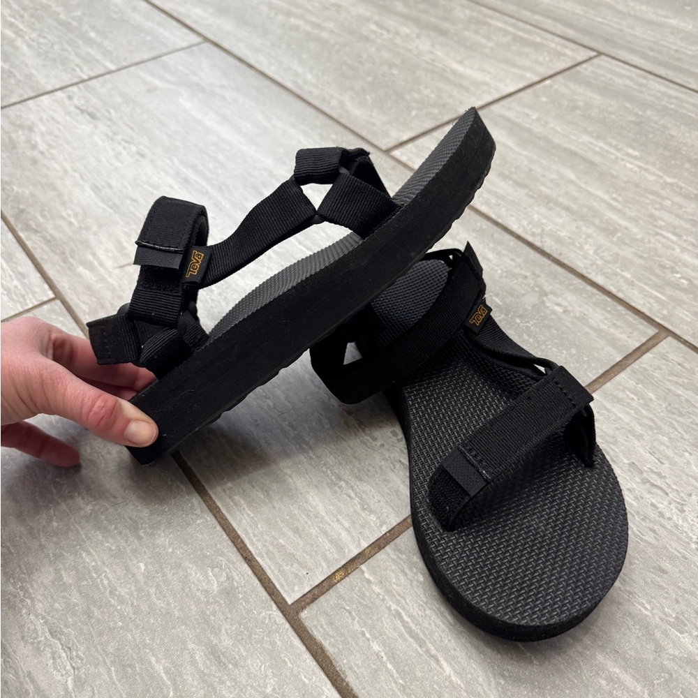 Teva Midform Universal Sandal Black womens 8
